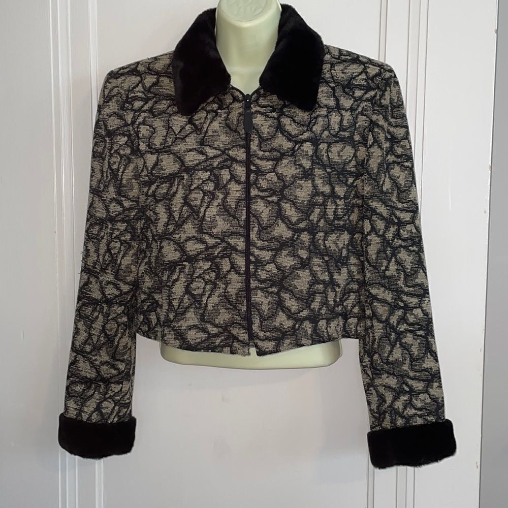 Emil Rutenberg tan‎ & black cropped jacket with faux fur collar & cuffs